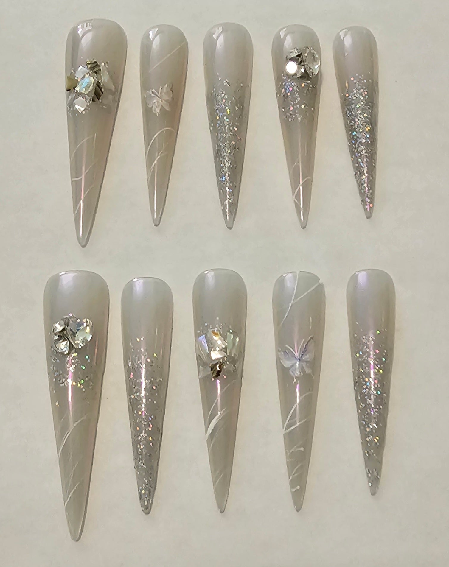 Mariposa Gris
